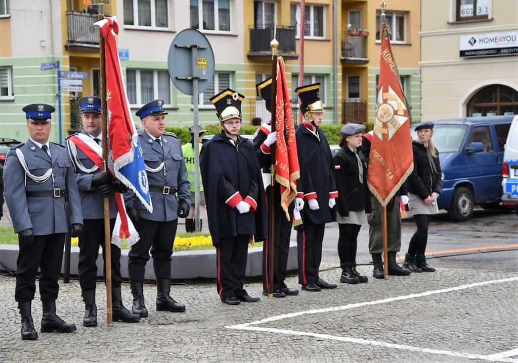 Poczet sztandarowy LO